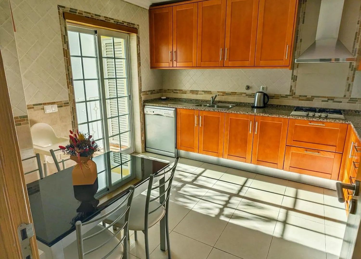 Farm Village- Townhouse 2 Mins From Old Town Albufeira 0*,