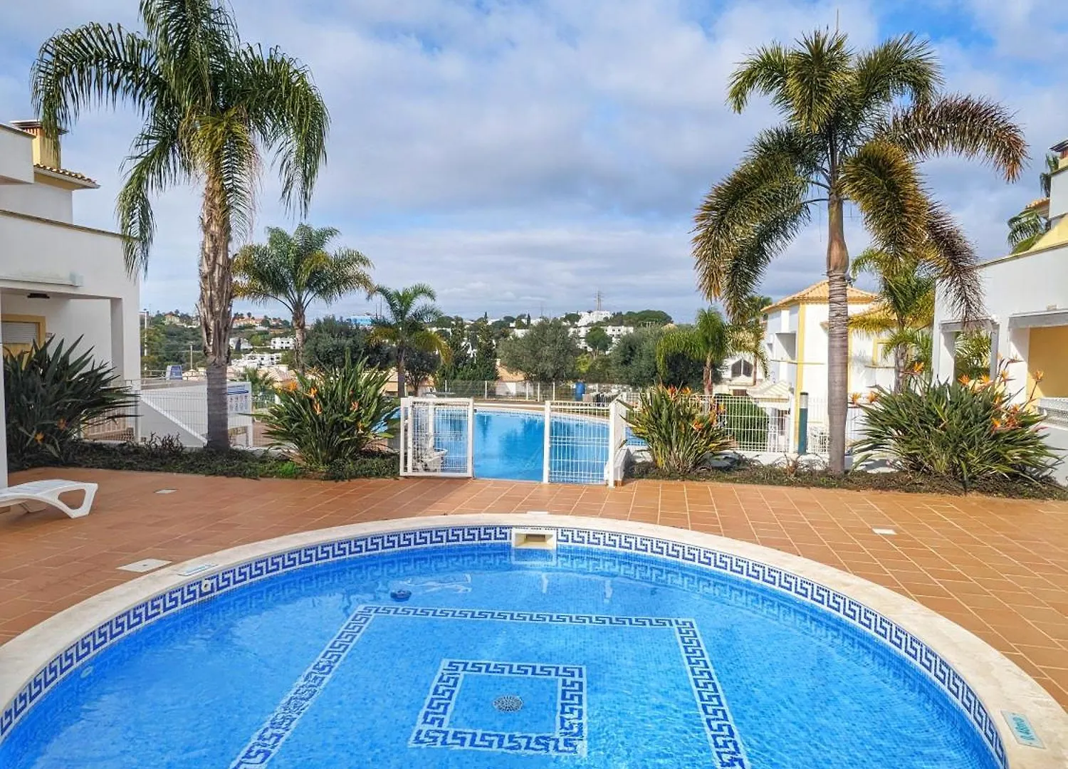 Farm Village- Townhouse 2 Mins From Old Town Albufeira Feriehus